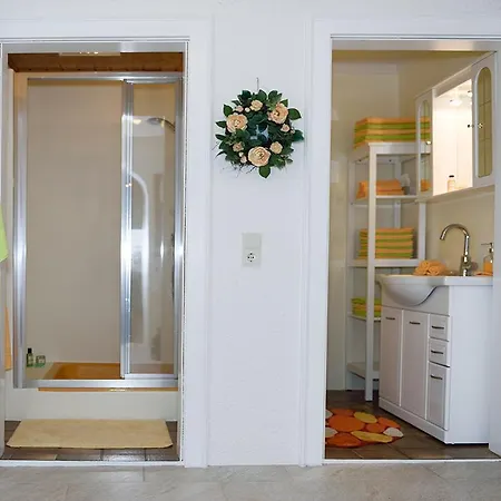 Alpenblick Apartment *