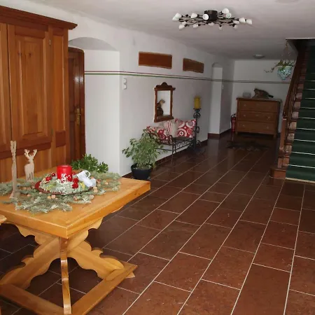 Alpenblick Apartment *