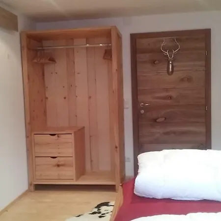 Alpenblick Apartment *