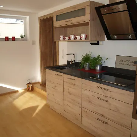 Alpenblick Apartment *